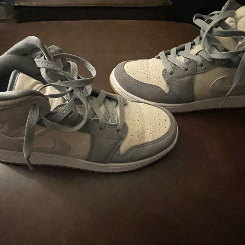 Women  Jordan’s